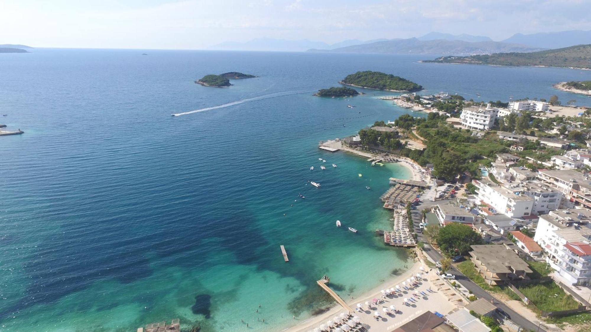 Amelia Rooms Ksamil Esterno foto